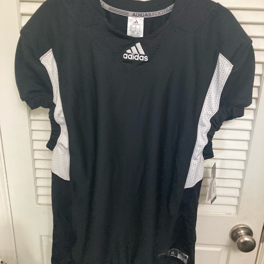Mens Adidas football jersey size XL